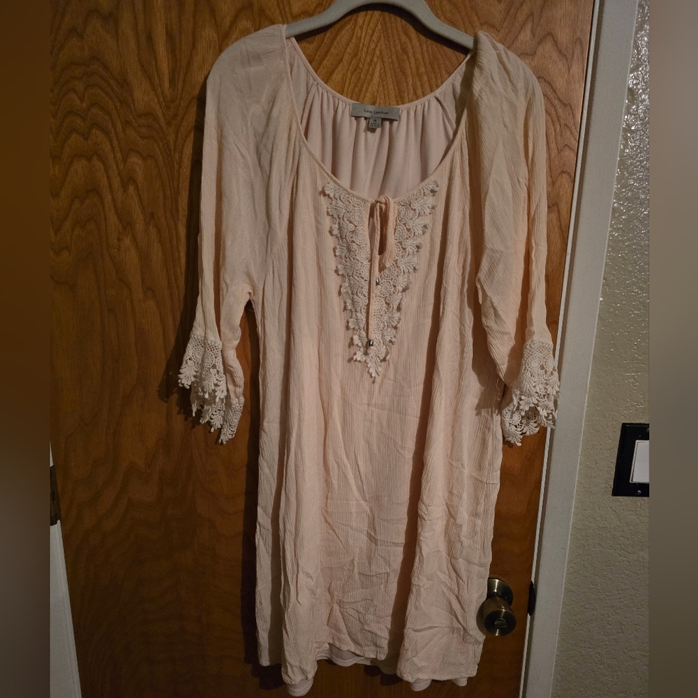 Love Luscious Elegant Cream Lace Trim Women's Dress